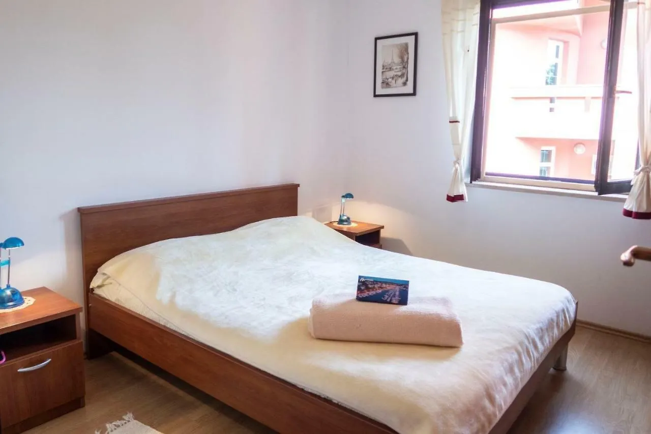 Apartment In Malinska 34911