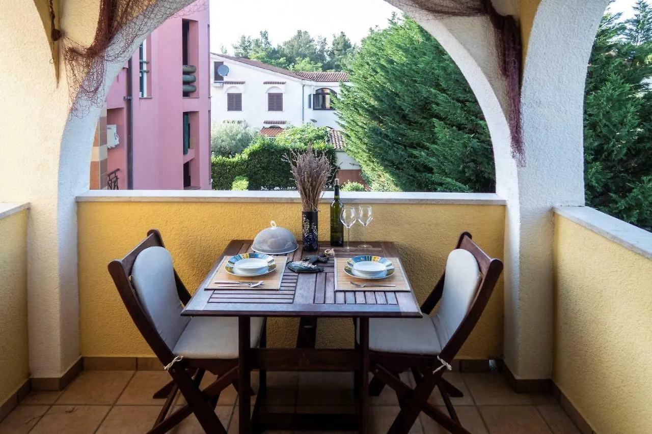 Apartment In Malinska 34911